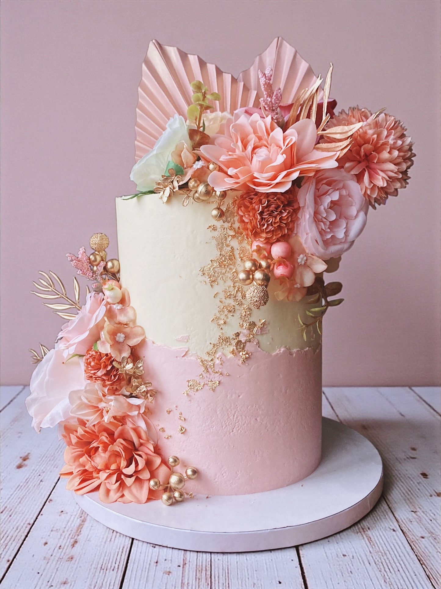 Floral faultline cake